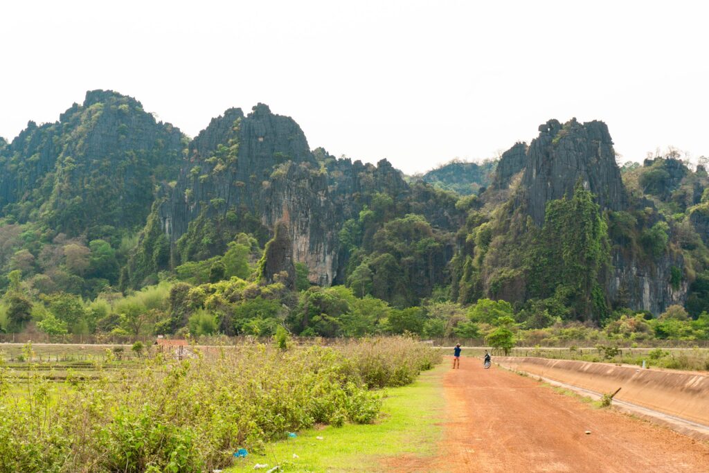 DIRT-PATH-THAKHEK