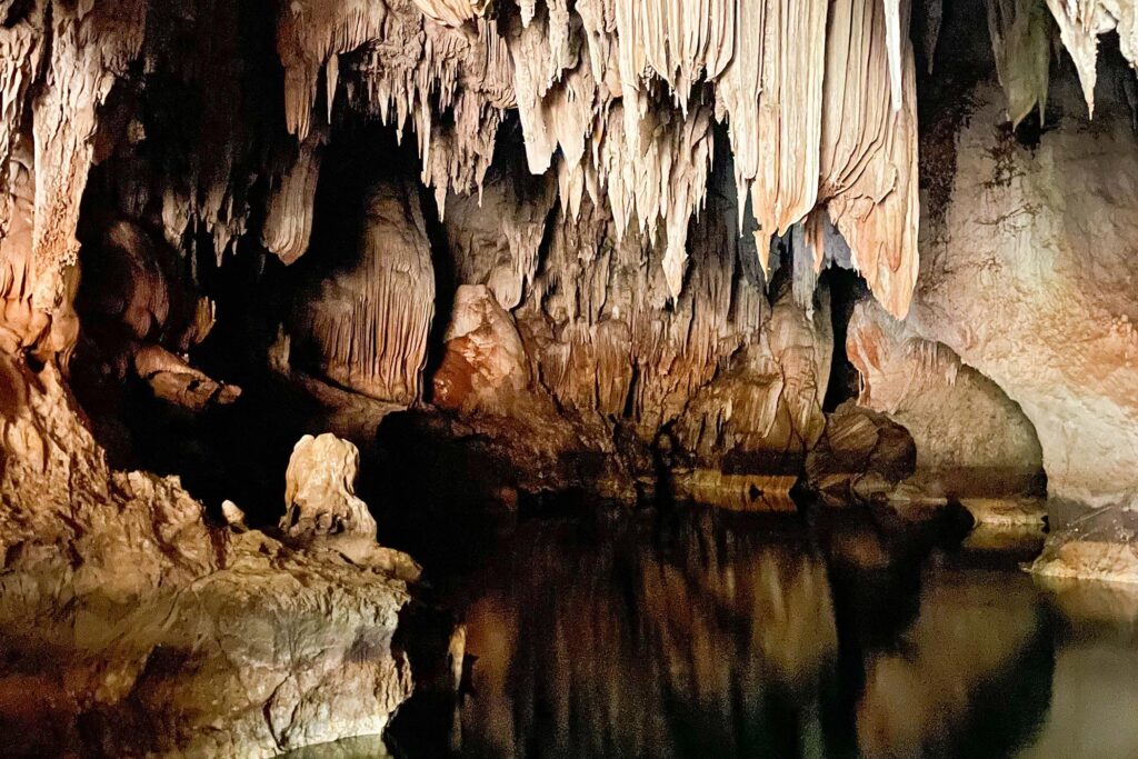 KONG-LOR-CAVE-